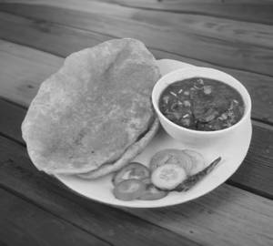 Chole With 2 Bhature