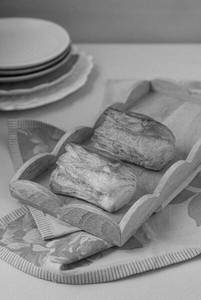 Veg Butter Puff ( 2 Pices)