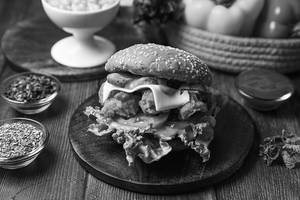 Pocket Papa's Fried Chicken Burger