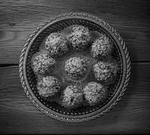 Crystal Rose Laddu (1 Kg)