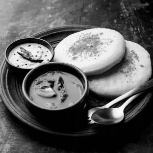 Thatte Idli (1 No)