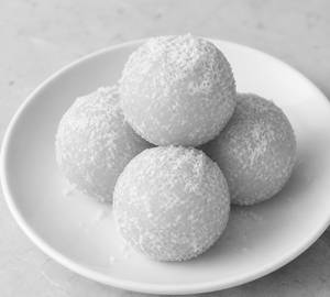 Nariyal Ladoo