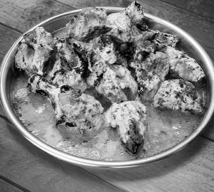 Tandoori Chicken With Butter Cream Gravy