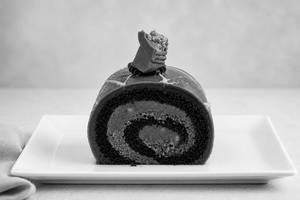 Kunafa Roulade Pastry