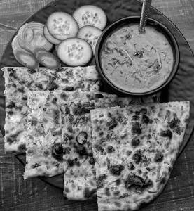 Cheese Naan with Gravy.