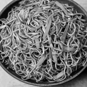 Egg Wok Tossed Hakka Noodles