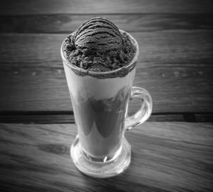 Cold Coffee With Choklate Ice Cream