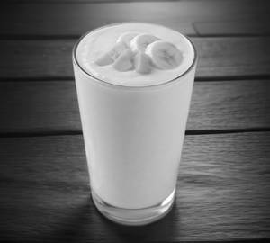 Mango banana lassi