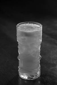 Slow Tide [peach iced tea, ginger, lemon]