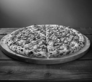 Peri Peri Spicy Shot Pizza