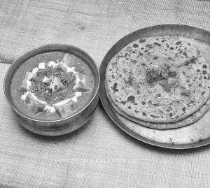 Paneer Butter Masala + Plain Paratha (2 pieces)