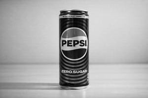 Pepsi [zero ] [330ml]