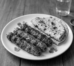 Chicken Seekh + Tandoori Roti (2 pieces)