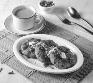 Aloo Tikki + Hot Tea