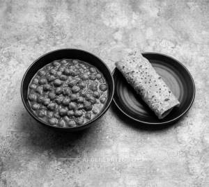 Chole + Ajwain Roti (1 piece)