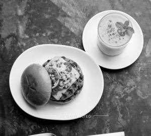 Mexican Cheese Burger + Spicy Mango