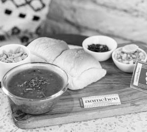 Classic Misal Pav 