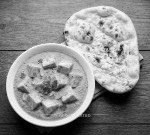 Korma Paneer + Plain Naan (1 piece)