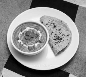 Paneer Butter Masala + Tawa Roti (1 Piece)