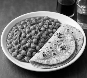 Chana Masala + Tawa Roti (2 Pieces)