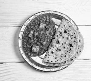 Matar Paneer + Tawa Roti Butter (2 pieces)