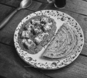 Paneer Mughlai + Paratha (2 Pieces)