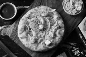 Onion & Paneer Pizza