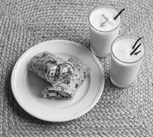 PANEER ROLL + Vanilla [Shake and Smoothies]