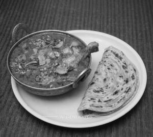Chicken Masala + Paratha (1 Piece)