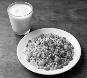 Sabudana Khichdi + Lassi