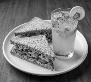 Veg Sandwich + Spicy Lemon