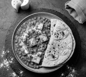 Special Matar Paneer + Tawa Roti (2 pieces)