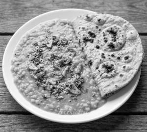 Yellow Dal Tadka + Tandoori Roti (1 piece)