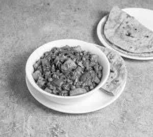 Vegetable Masala + Kuboos (2 pieces)