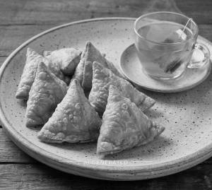 Aloo puff + Green tea