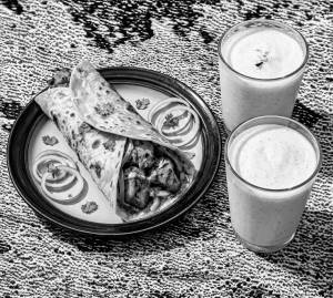 CHICKEN TIKKA ROLL + Vanilla [Shake and Smoothies]