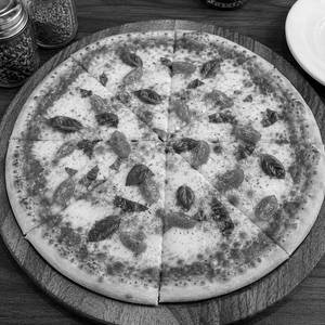 Queen margherita pizza [regular]