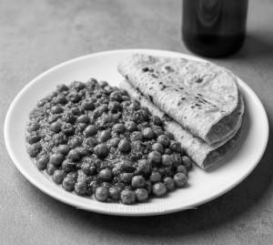 Green Matar Masala + Plain Roti (2 pieces)