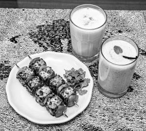 PANEER TIKKA + Vanilla [Shake and Smoothies]