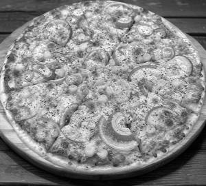 Onion and golden corn pizza [regular]