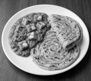 Paneer Masala + Lachha Paratha (1 pieces)