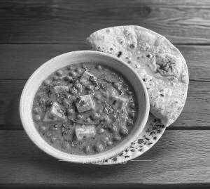 Matar paneer + Plain Roti (1 piece)