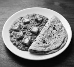 Matar Paneer + Tawa Roti (2 pieces)