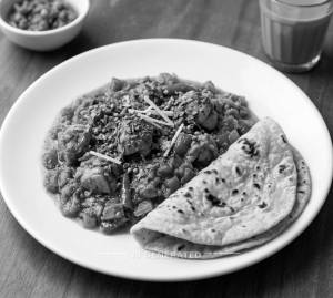 Chicken Kadai + Roti (2 pieces)