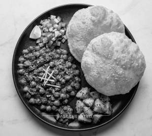 Chole + Chole Bhature Plate (2 pieces)