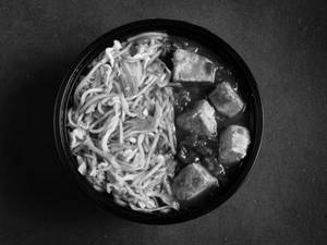 Chilli Paneer With Noodles