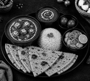 Palak Paneer Thali Meal