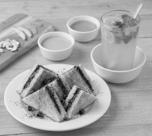 Chocolate Cream Sandwich + Nimbu Pani Shikanji