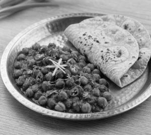 Chana Masala + Tawa Roti (2 pieces)
