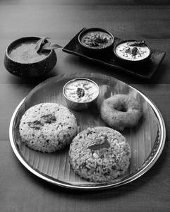 Mini Tiffin